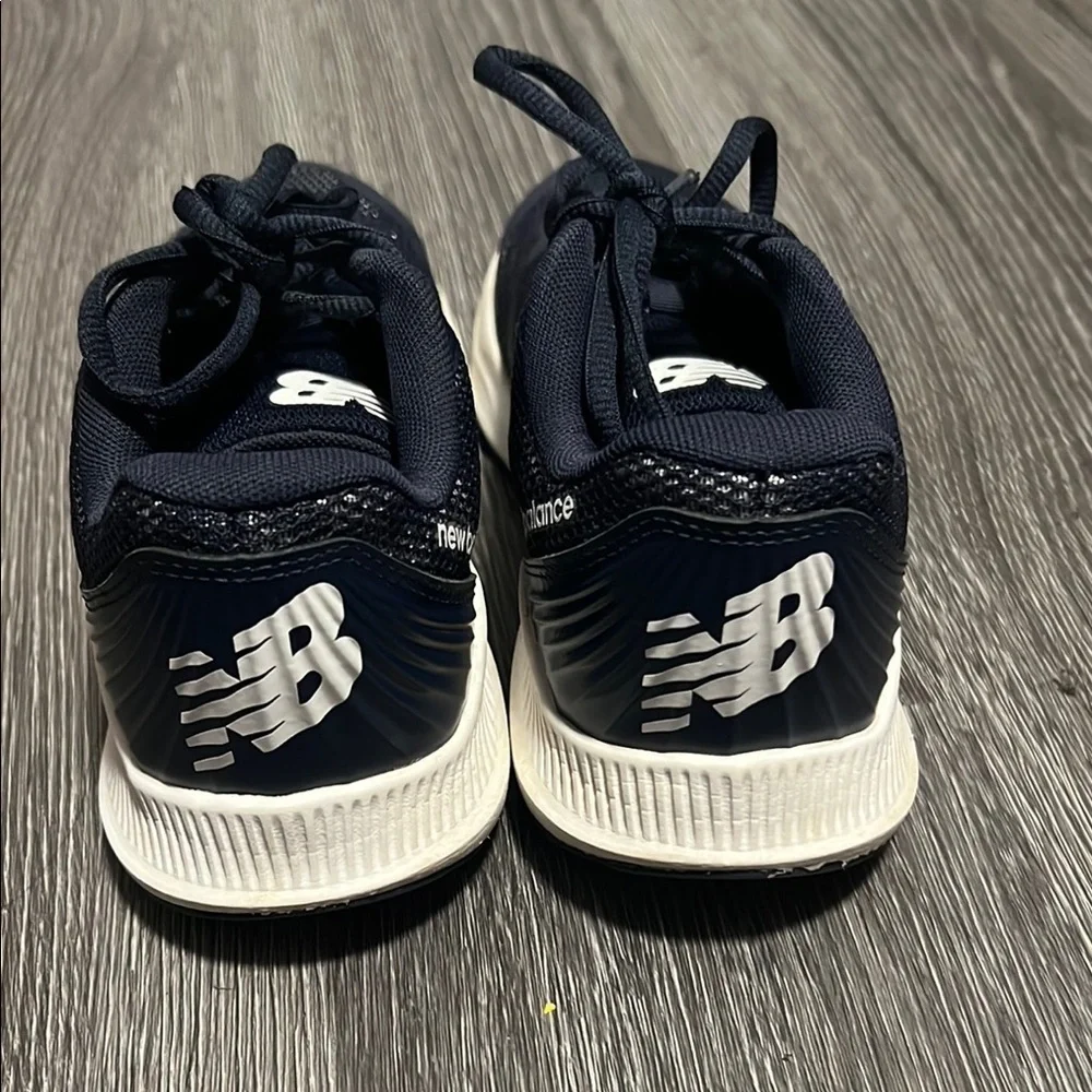 New Balance Blue and White Sneakers with Low-Top Design